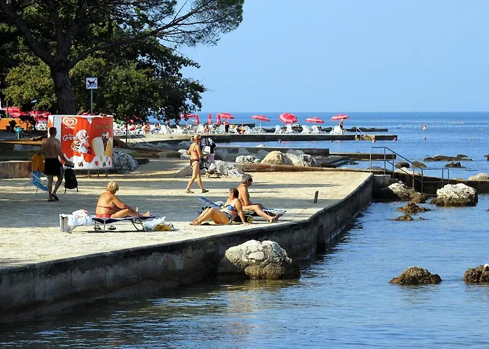 Apartments With A Parking Space Umag - 7063