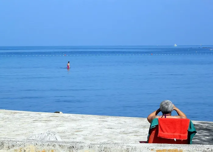 Apartments With A Parking Space Umag - 7063