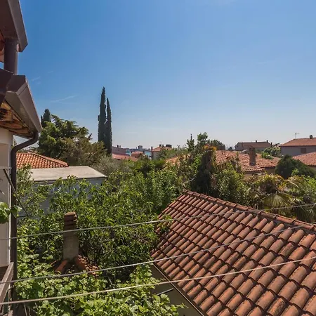 Apartments With A Parking Space Umag - 7063 Exterior foto