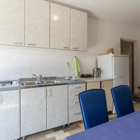 Apartments With A Parking Space Umag - 7063 Exterior foto