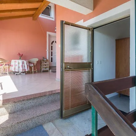 Apartments With A Parking Space Umag - 7063 Exterior foto