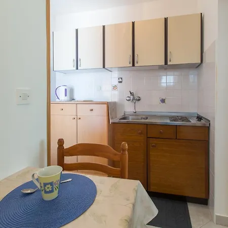 Apartments With A Parking Space Umag - 7063 Exterior foto